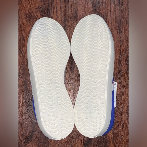 Size 10 shoes - Picture 14 of 14